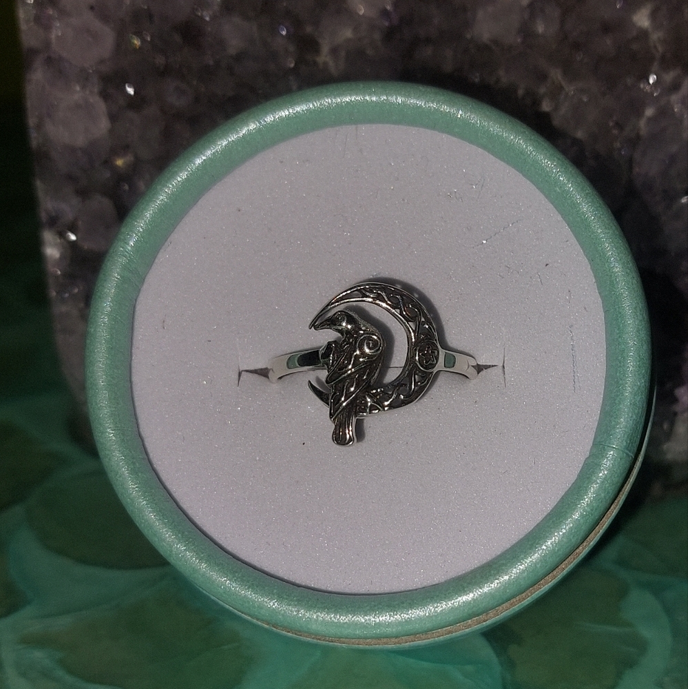 Sterling Silver Raven & Moon Celtic Style Ring - Picture 4 of 5